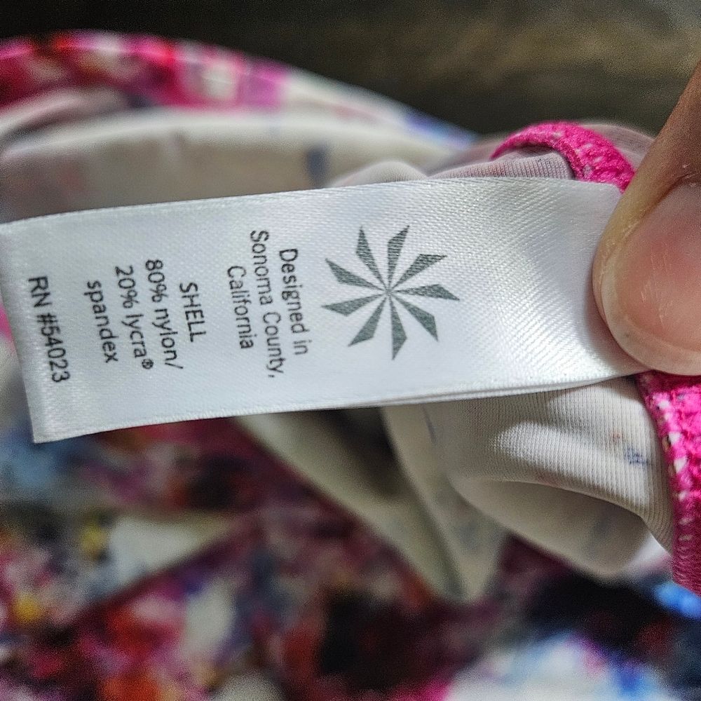 NWOT This Athleta Hypersonic tank top xs - Picture 8 of 9